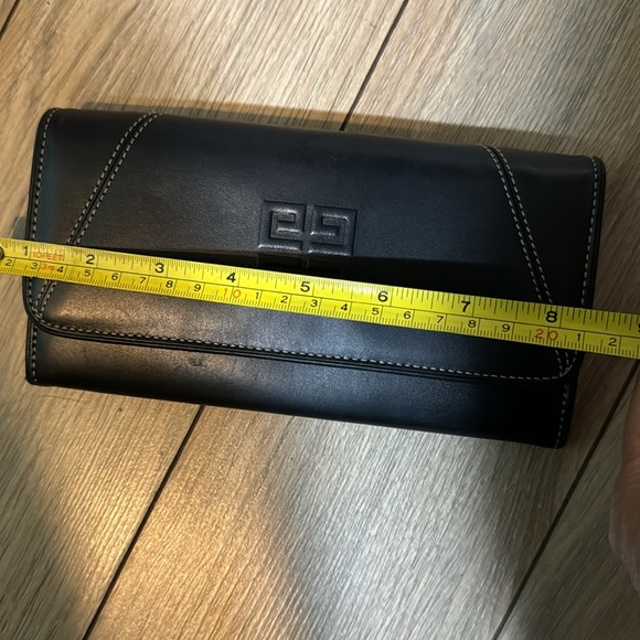 Givenchy Black leather Wallet - Picture 12 of 12